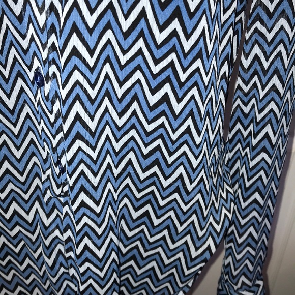 Patterned Button up blouse - Picture 5 of 6